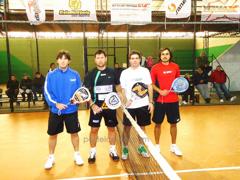 http://www.padelcenter.com/app/2011/julio/300/laplata/fotos/big/DSC01442.jpg