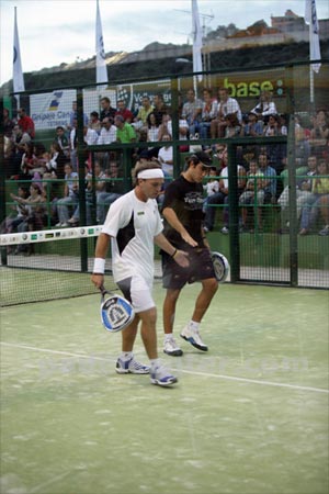 Pablo y Roby, más concentrados en la semifinal que en el partido de cuartos (foto: Padelcenter.com)