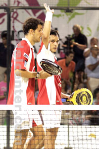 Los campeones ante su público (foto: PPT)