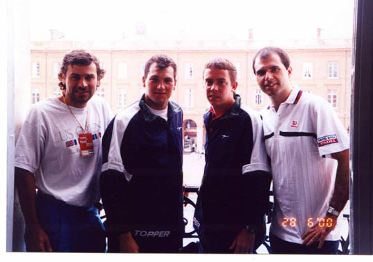 Reca-Nerone junto a su entrenador Nito Brea y el capitán Javier Maquirriain