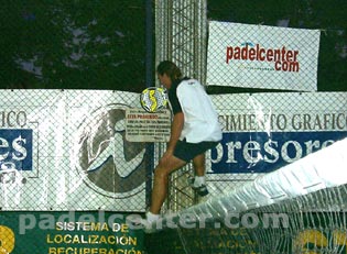 Malacalza hace la del hombre araña