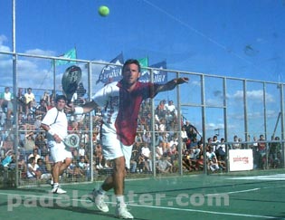 Grabiel en el Master argentino 2003, con Gutierrez de compaero (archivo Padelcenter.com)