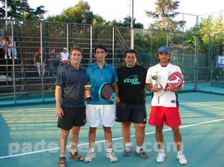 Recchiuti-Alvarez, campeones del Master, junto a Mariano y Luciano de Kicker