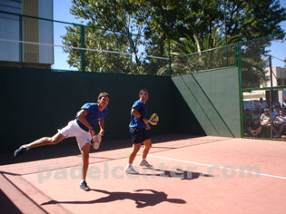 J. M. Rodriguez. smash de potencia.
