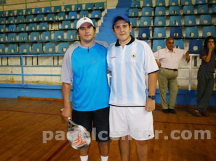 Cristian Gutierrez junto al pichón de Cristian Gutierrez, Maxi Cejas.