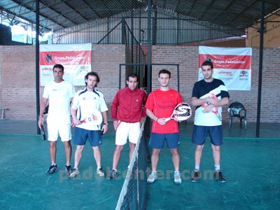 Semis, Maison-De los Santos vs Zumbo-Quinteros, junto al juez de silla